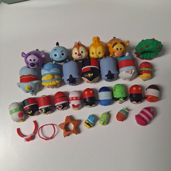 Disney Tsum Tsum Mini Figures Mickey Minnie Alice Chip Dale Mixed Holidays - Picture 1 of 9